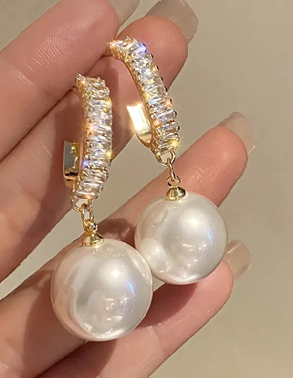 New Korean Style White Pearl Drop Earrings for Women Shiny Rhinestone Temperament Earring Wedding Party Engagement Jewelry