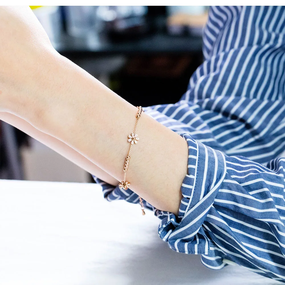 Lokaer Titanium Steel Rose Gold Plated Small Fresh Daisy Charm Bracelet Female Jewelry Trendy Chain & Link Bracelets B18196 - Image 11