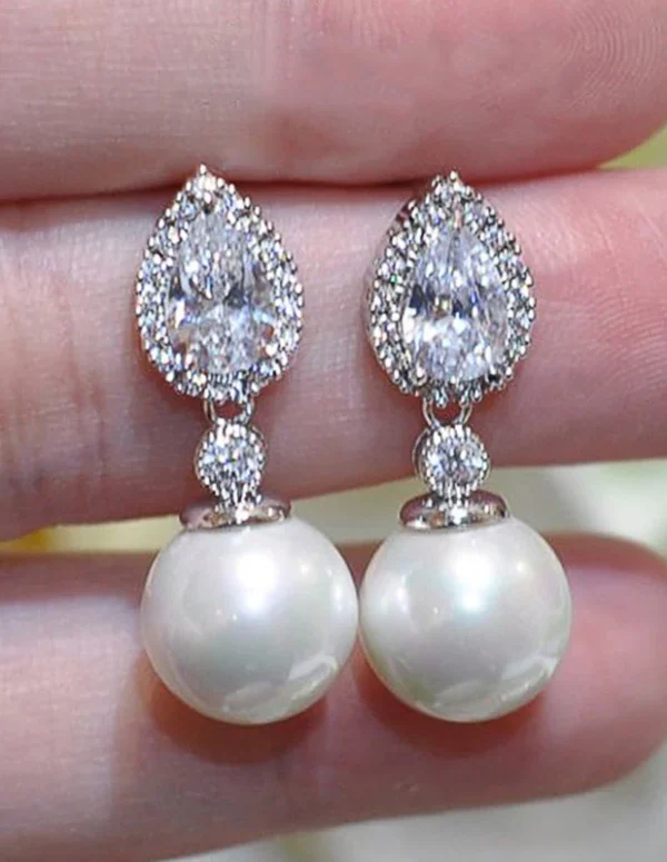 Huitan Temperament White Imitation Pearl Drop Earrings for Women Elegant Engagement Wedding Party Ear Accessories Trendy Jewelry