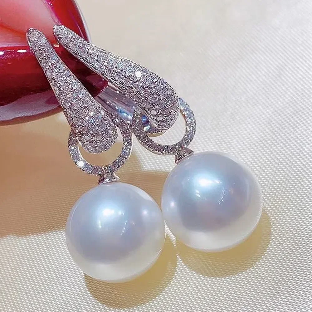 Huitan New Trend Imitation Pearl Dangle Earring for Women Luxury Silver Color Bling Cubic Zirconia Fashion Elegant Lady Jewelry