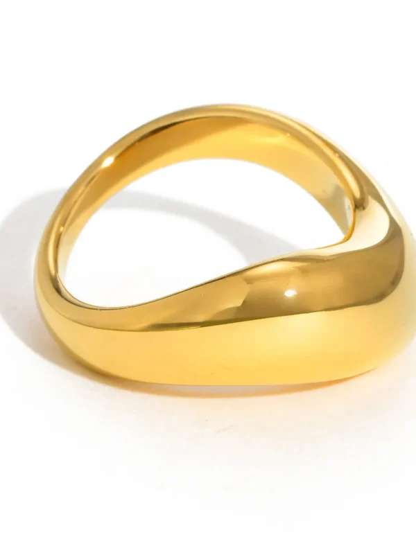 Vnox Women's Statement Ring, Chunky Gold Plated Waved Stainless Steel Finger Band, 2025 New Dainty Stackable Ring Jewelry