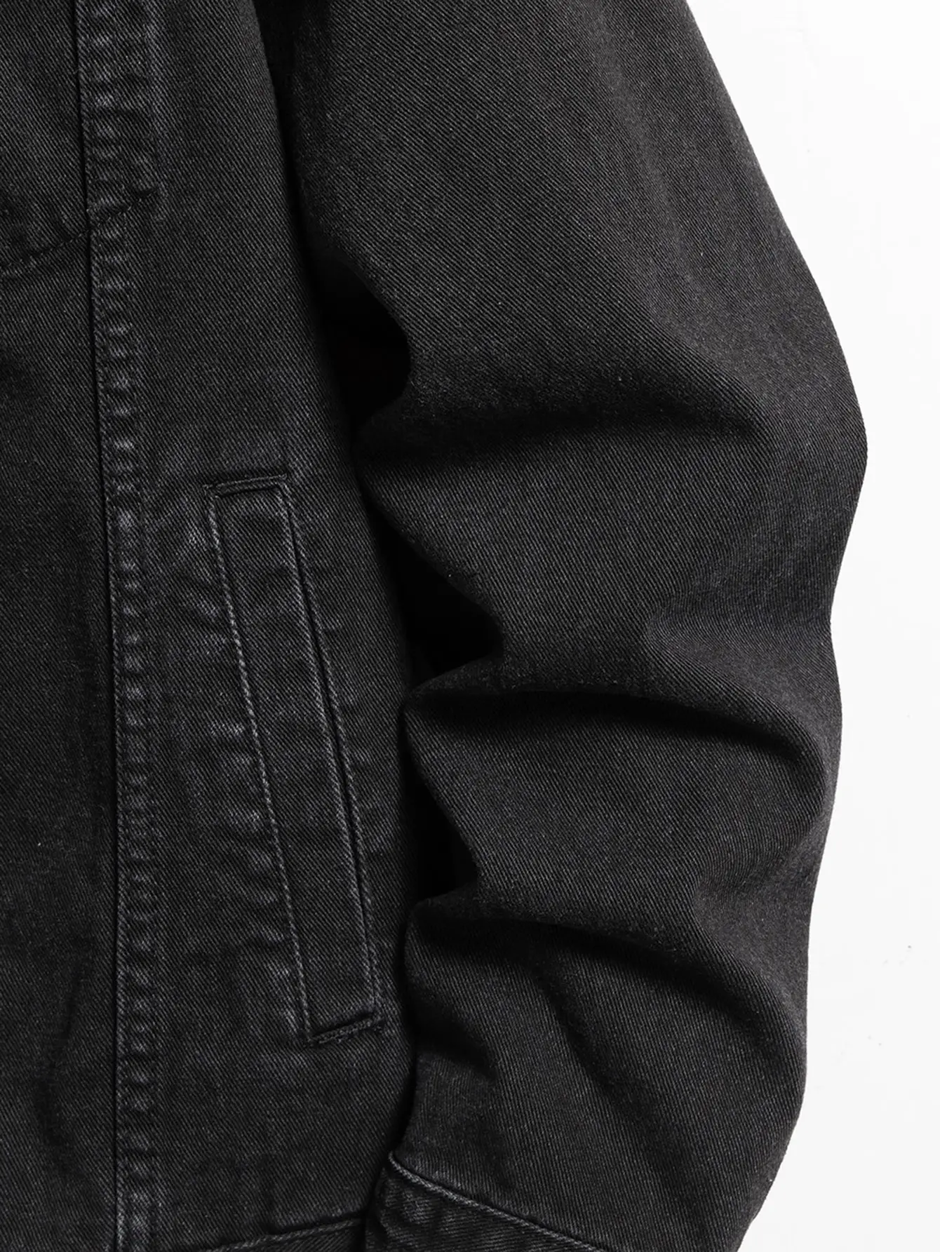 Men's denim jacket for spring and autumn. Black-collar denim coat. Suitable for daily casual wear. Stylish, simple and trendy. - Image 7